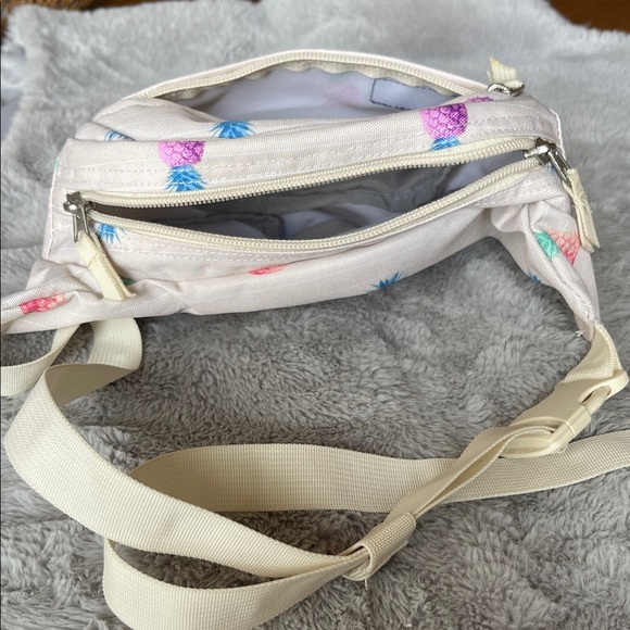 Jansport Beige Fanny Pack with Colorful Pineapples - Picture 2 of 2